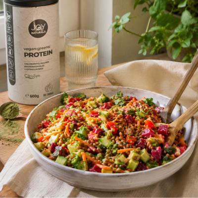 Bunter Linsen-Salat mit Tahini-Dressing