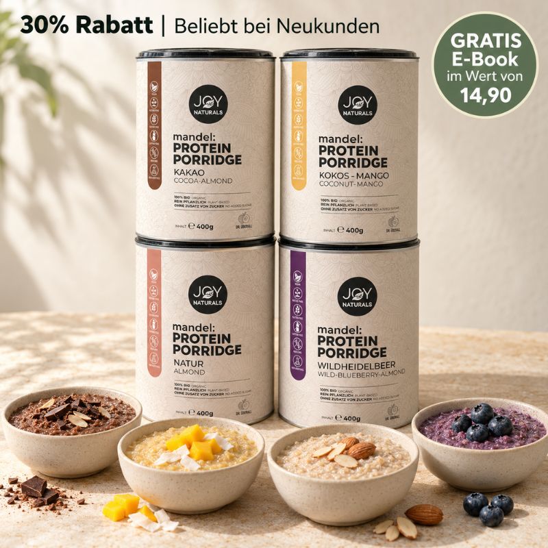 JOY NATURALS Mandel Protein Porridge: Natur, Kakao, Kokos-Mango und Wildheidelbeer in vier 400-g-Dosen mit Porridge-Schalen. 30 % Rabatt und Gratis-E-Book im Wert von 14,90 Euro.